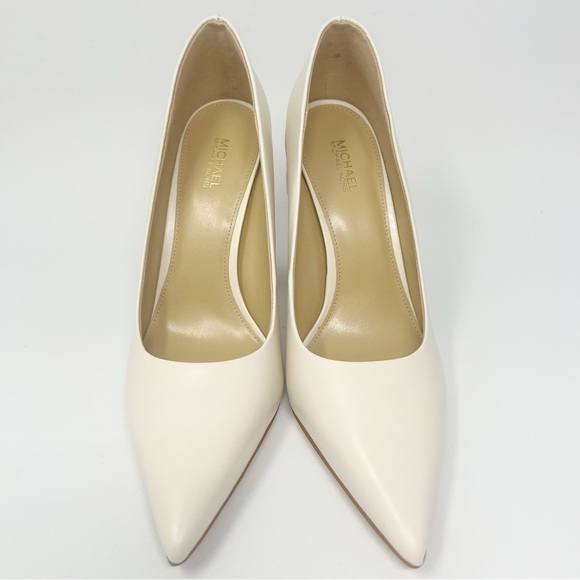 Michael Kors Maxine Leather Pumps
Size 8 - Picture 4 of 9